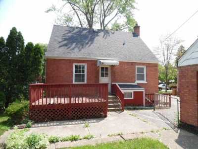 Home For Sale in Hillside, Illinois