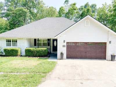 Home For Sale in Waynesville, Missouri