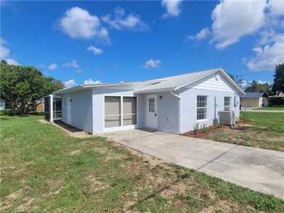 Home For Sale in Avon Park, Florida