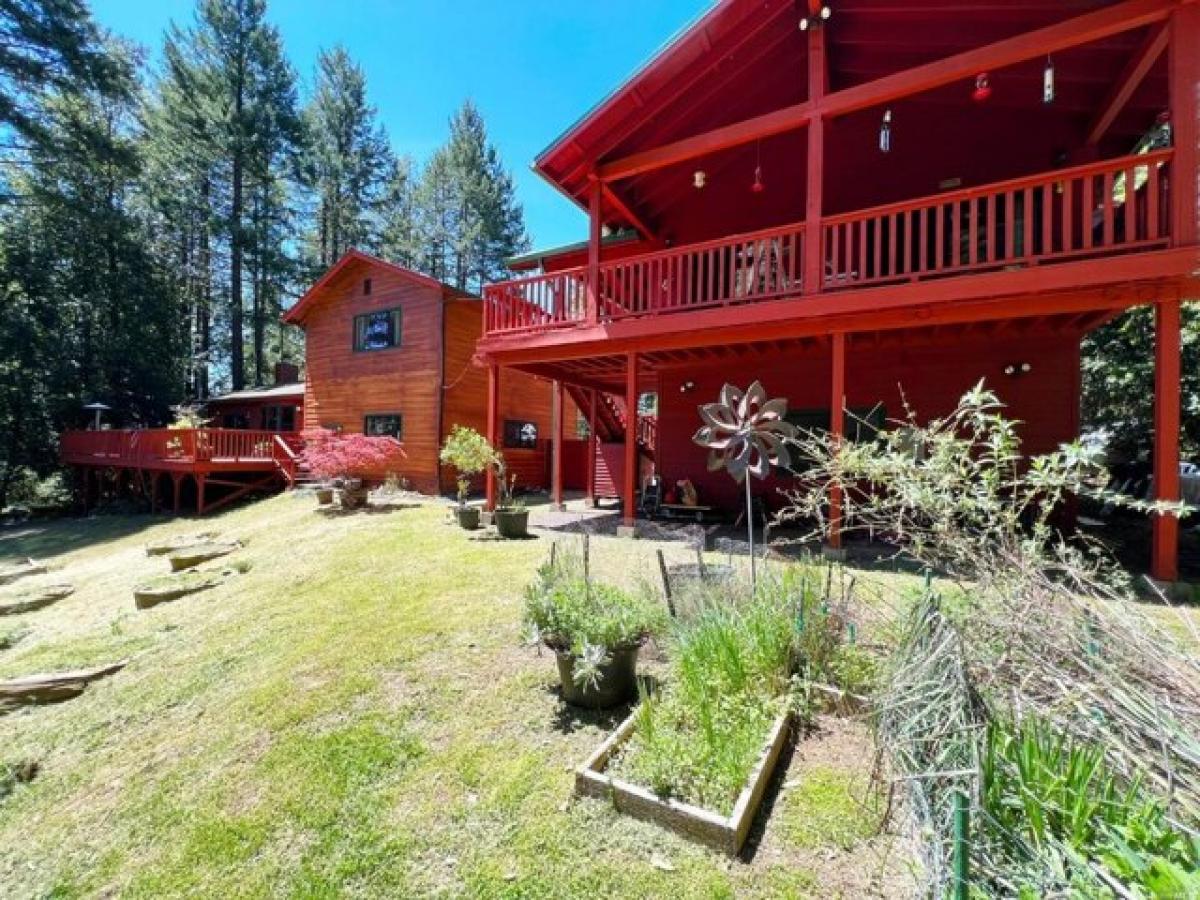 Picture of Home For Sale in Willits, California, United States