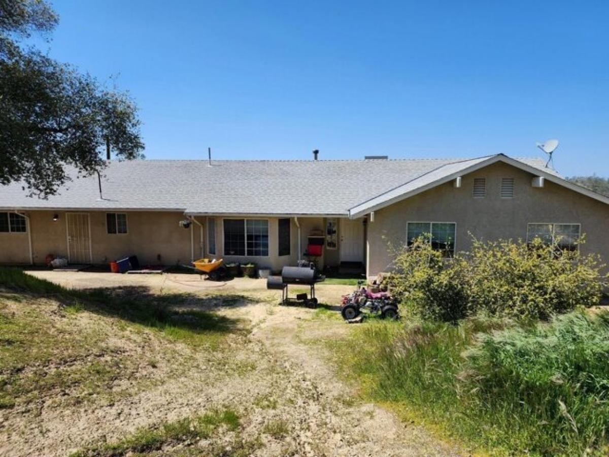 Picture of Home For Sale in Coarsegold, California, United States