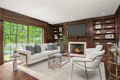 Home For Sale in New Canaan, Connecticut