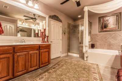Home For Sale in Aurora, Texas