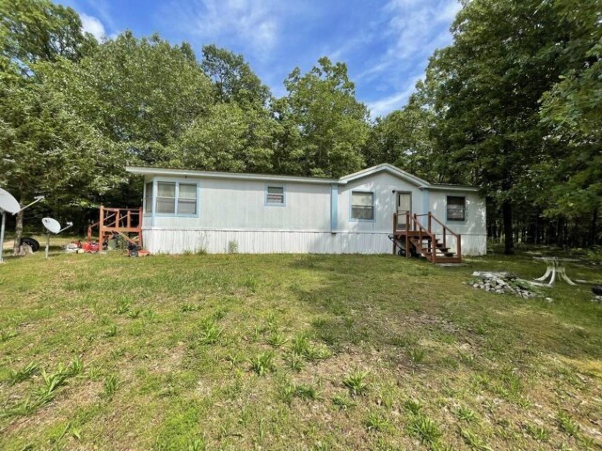 Picture of Home For Sale in Berryville, Arkansas, United States