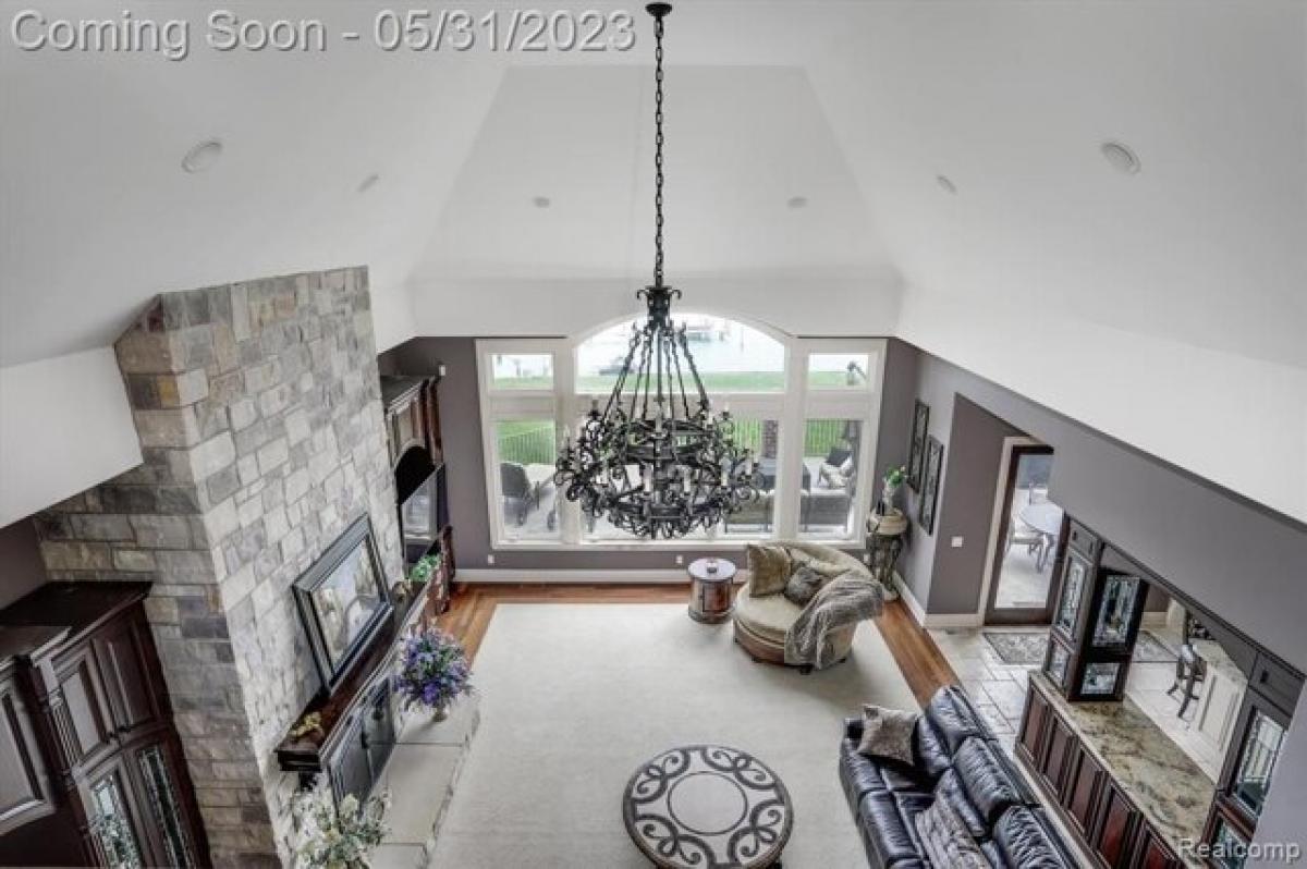 Picture of Home For Sale in Grosse Ile, Michigan, United States