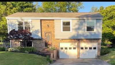 Home For Sale in Freedom, Pennsylvania