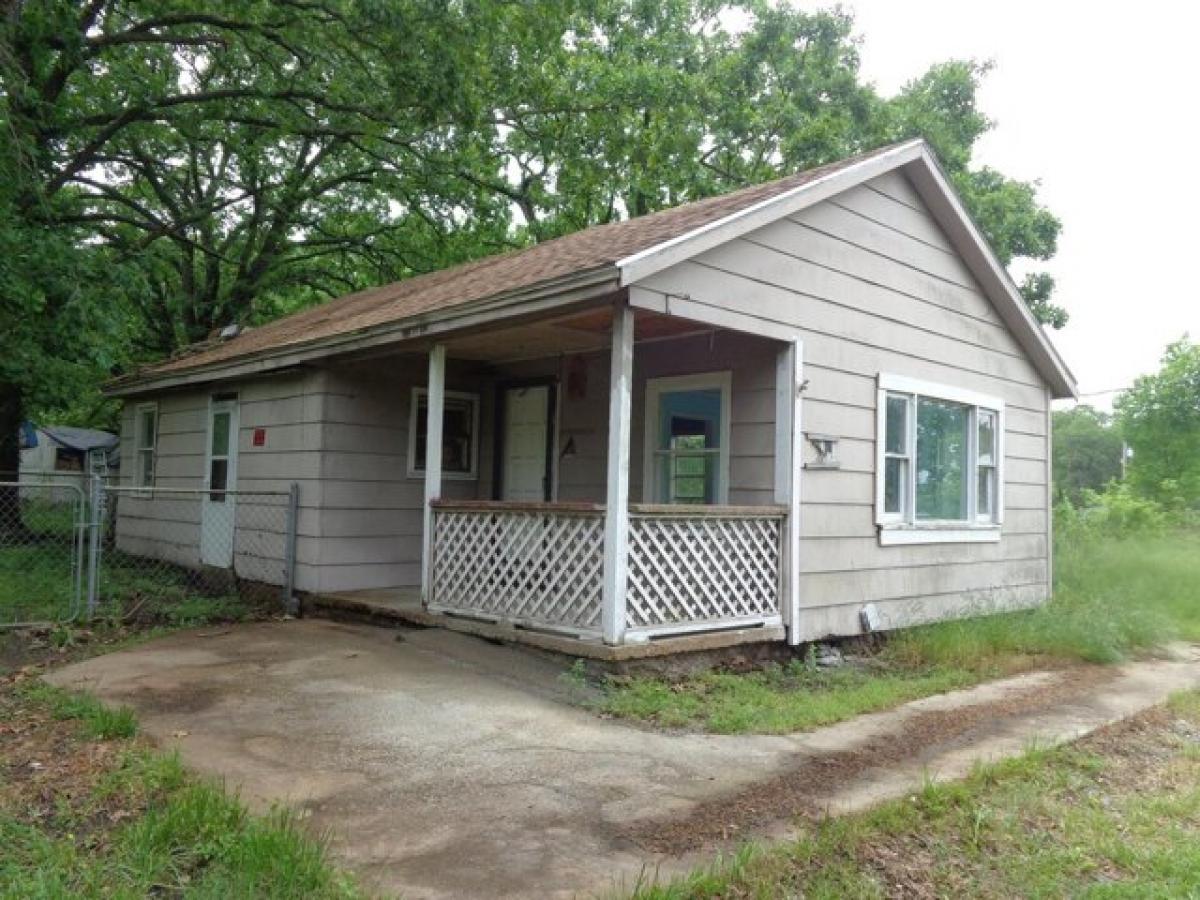 Picture of Home For Sale in Afton, Oklahoma, United States