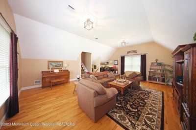 Home For Sale in Middletown, New Jersey