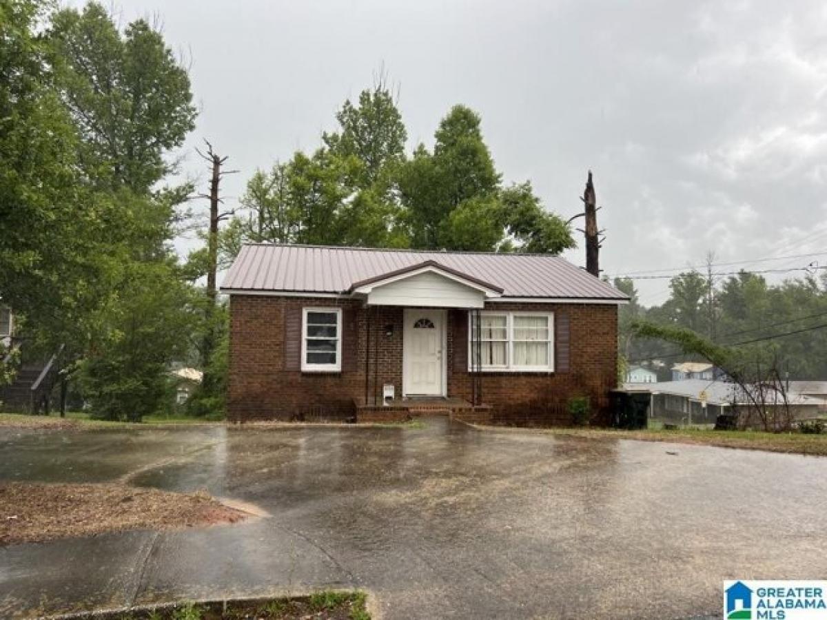 Picture of Home For Sale in Alexander City, Alabama, United States
