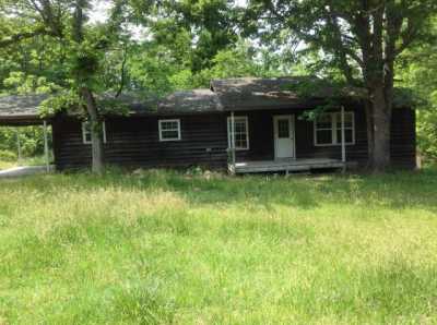 Home For Sale in Niangua, Missouri