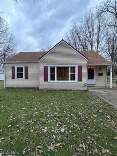 Home For Sale in Mentor, Ohio