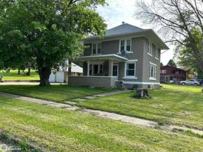 Home For Sale in Dumont, Iowa