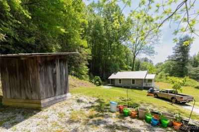 Home For Sale in Lake Toxaway, North Carolina