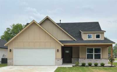 Home For Sale in Chouteau, Oklahoma