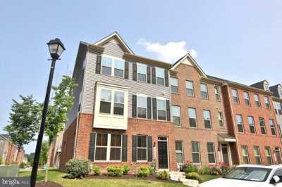 Home For Sale in Lanham, Maryland