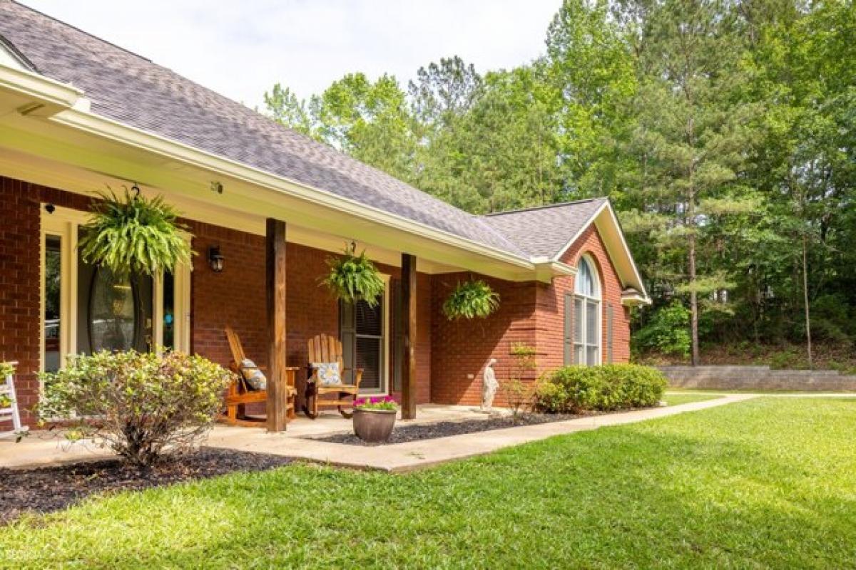Picture of Home For Sale in Cataula, Georgia, United States