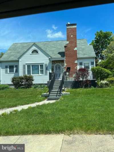 Home For Sale in Ewing, New Jersey