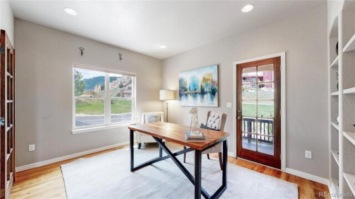 Picture of Home For Sale in Larkspur, Colorado, United States