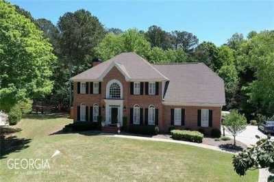 Home For Sale in Johns Creek, Georgia