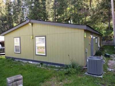 Home For Sale in Loon Lake, Washington