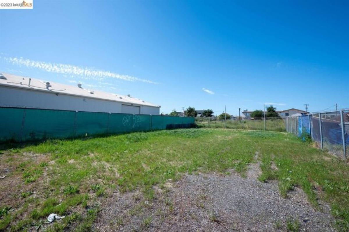 Picture of Residential Land For Sale in Richmond, California, United States