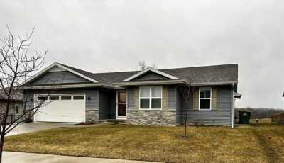 Home For Sale in Edgerton, Wisconsin