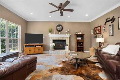 Home For Sale in Saint Albans, Missouri