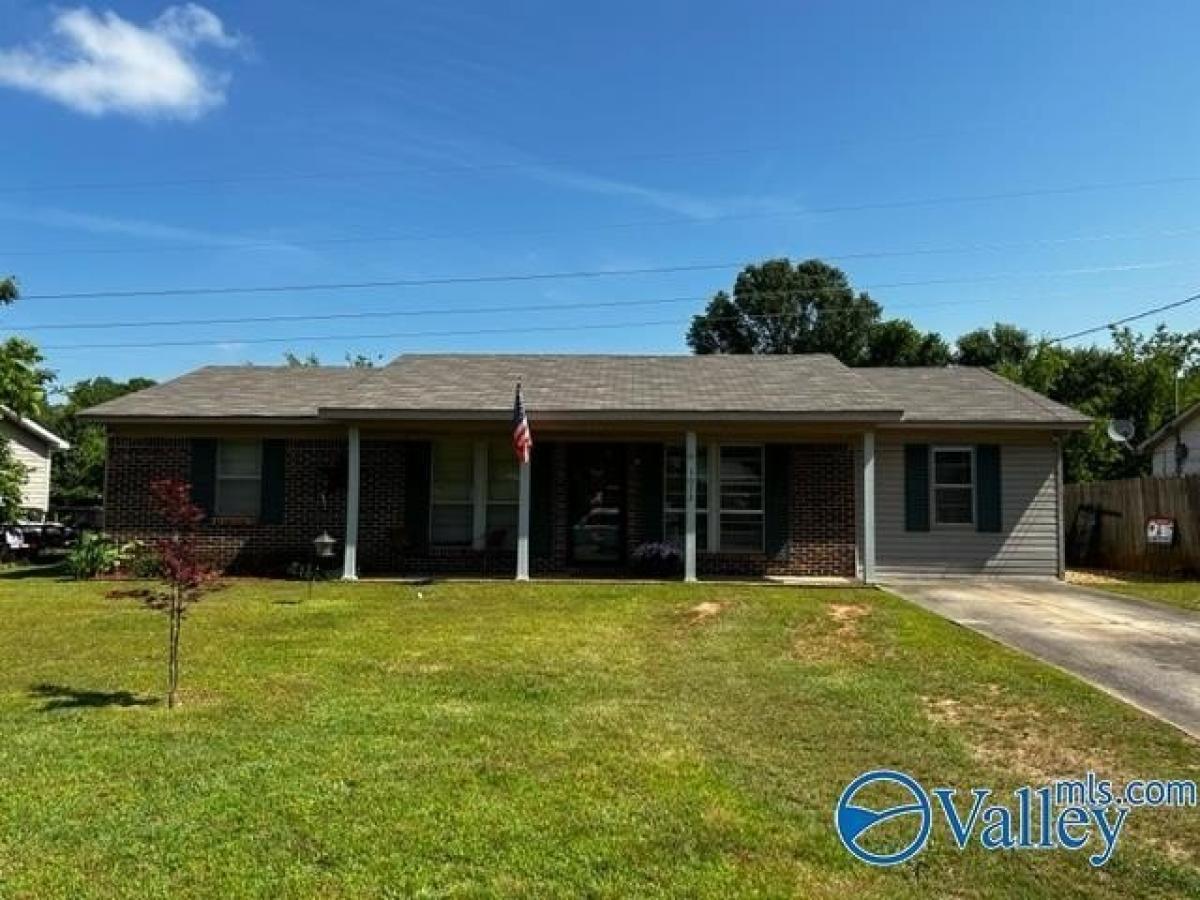 Picture of Home For Sale in Decatur, Alabama, United States