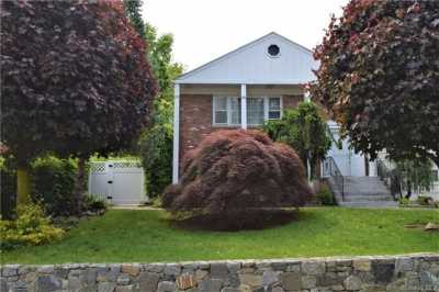 Home For Rent in Pleasantville, New York