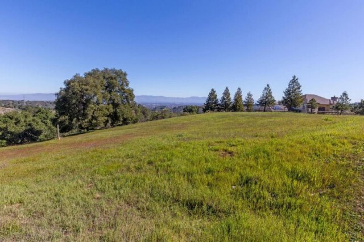 Picture of Residential Land For Sale in Cupertino, California, United States