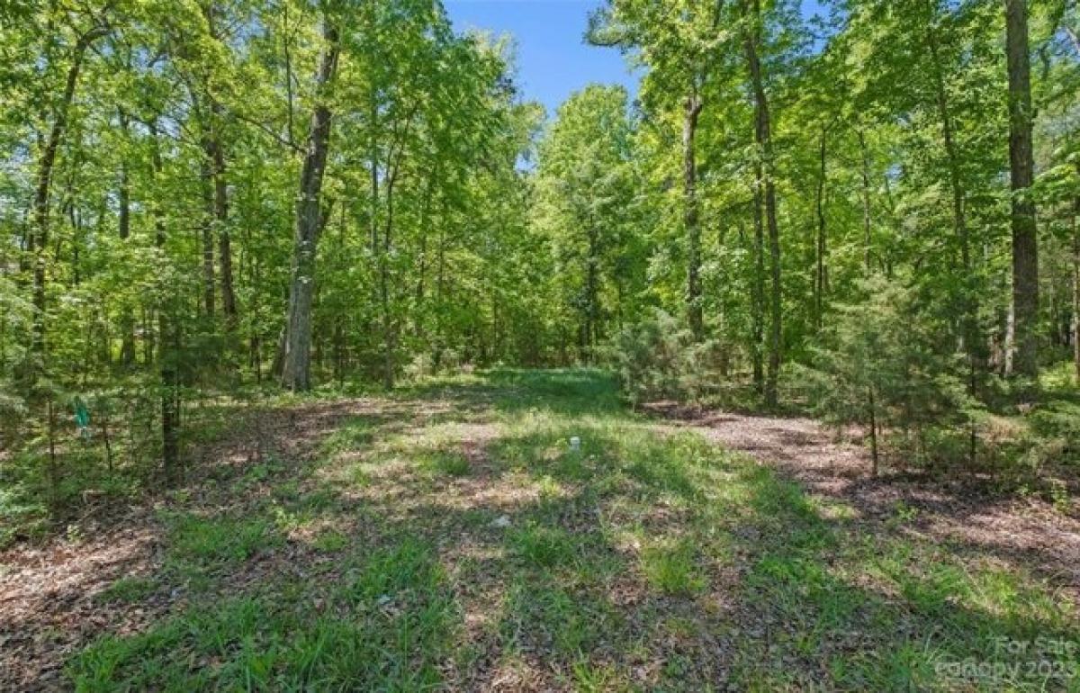 Picture of Residential Land For Sale in Waxhaw, North Carolina, United States