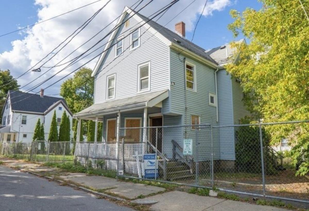 Picture of Home For Sale in Dorchester, Massachusetts, United States