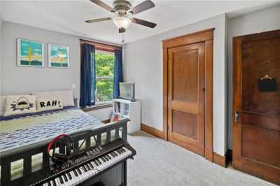 Home For Sale in Oakmont, Pennsylvania