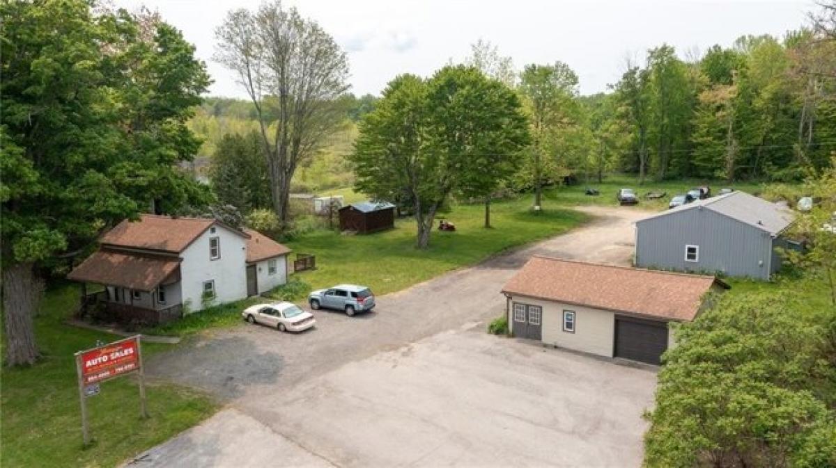 Picture of Home For Sale in Waterford, Pennsylvania, United States