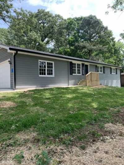Home For Sale in Winston, Georgia