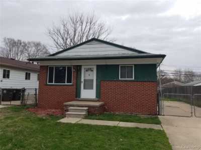 Home For Sale in Taylor, Michigan