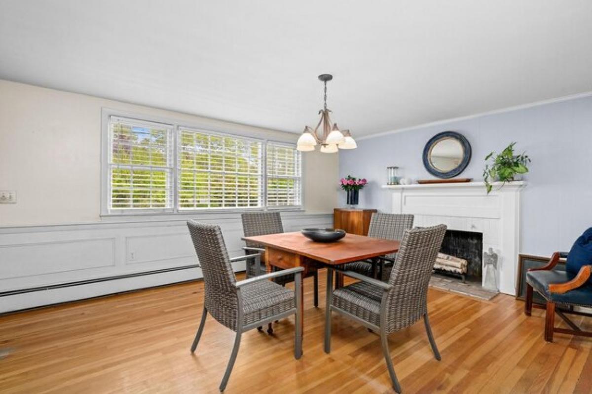 Picture of Home For Sale in South Yarmouth, Massachusetts, United States
