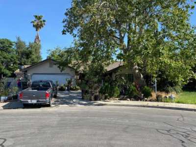 Home For Sale in Los Banos, California