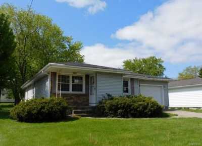 Home For Sale in Blasdell, New York