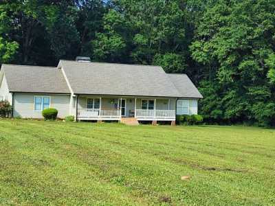 Home For Sale in Shady Dale, Georgia
