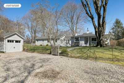 Home For Rent in Shelter Island, New York