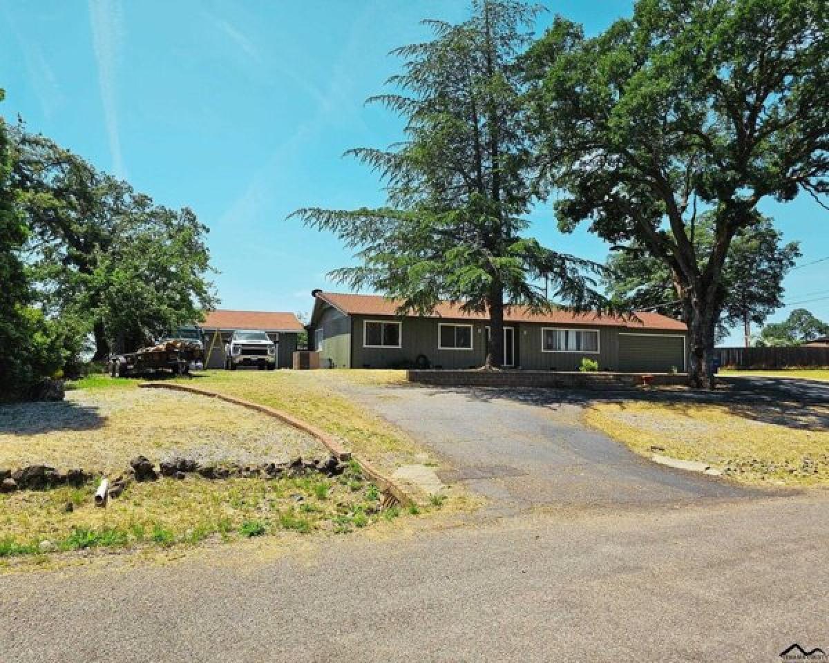 Picture of Home For Sale in Red Bluff, California, United States