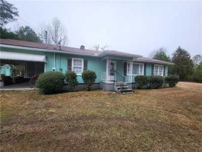 Home For Sale in Seale, Alabama