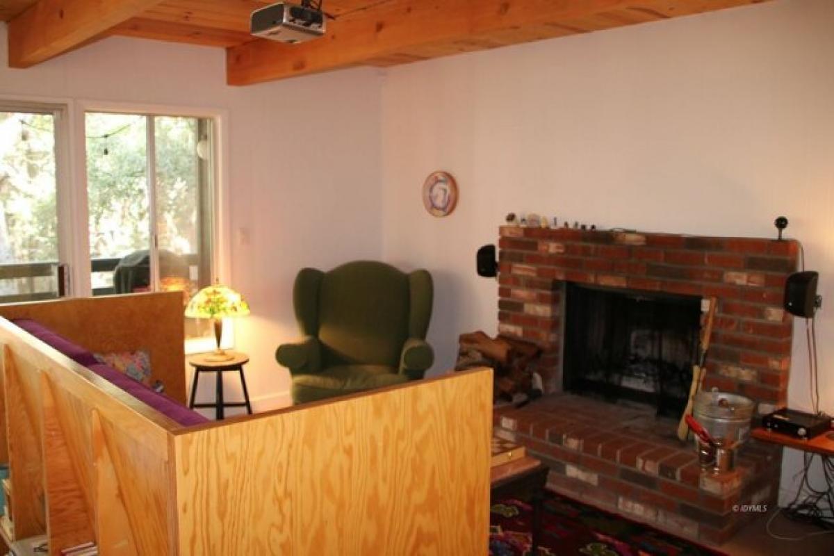Picture of Home For Sale in Idyllwild, California, United States