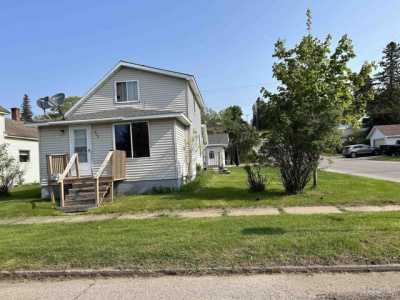 Home For Sale in Iron Mountain, Michigan