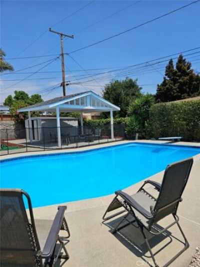 Home For Sale in Bellflower, California