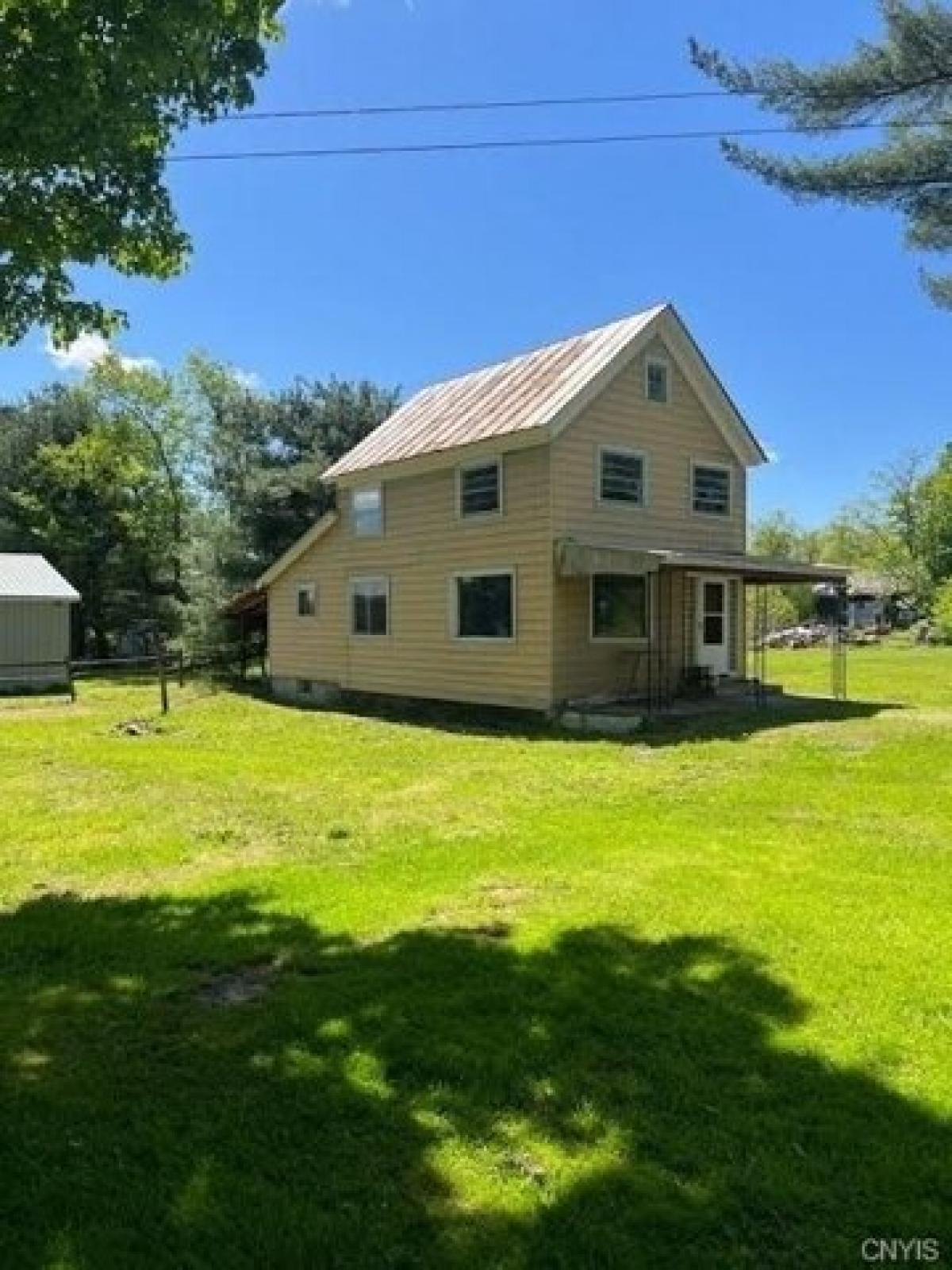 Picture of Home For Sale in Marcy, New York, United States