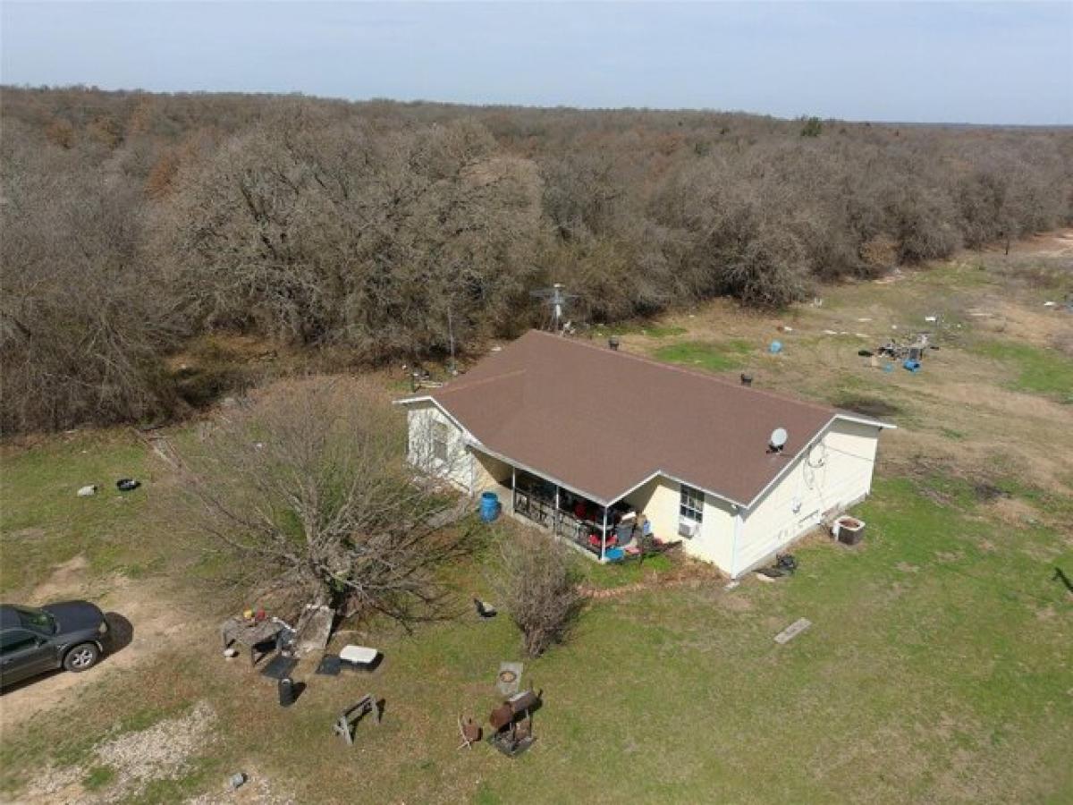 Picture of Home For Sale in Poolville, Texas, United States