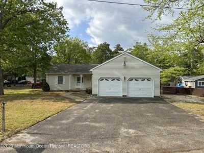 Home For Sale in Waretown, New Jersey