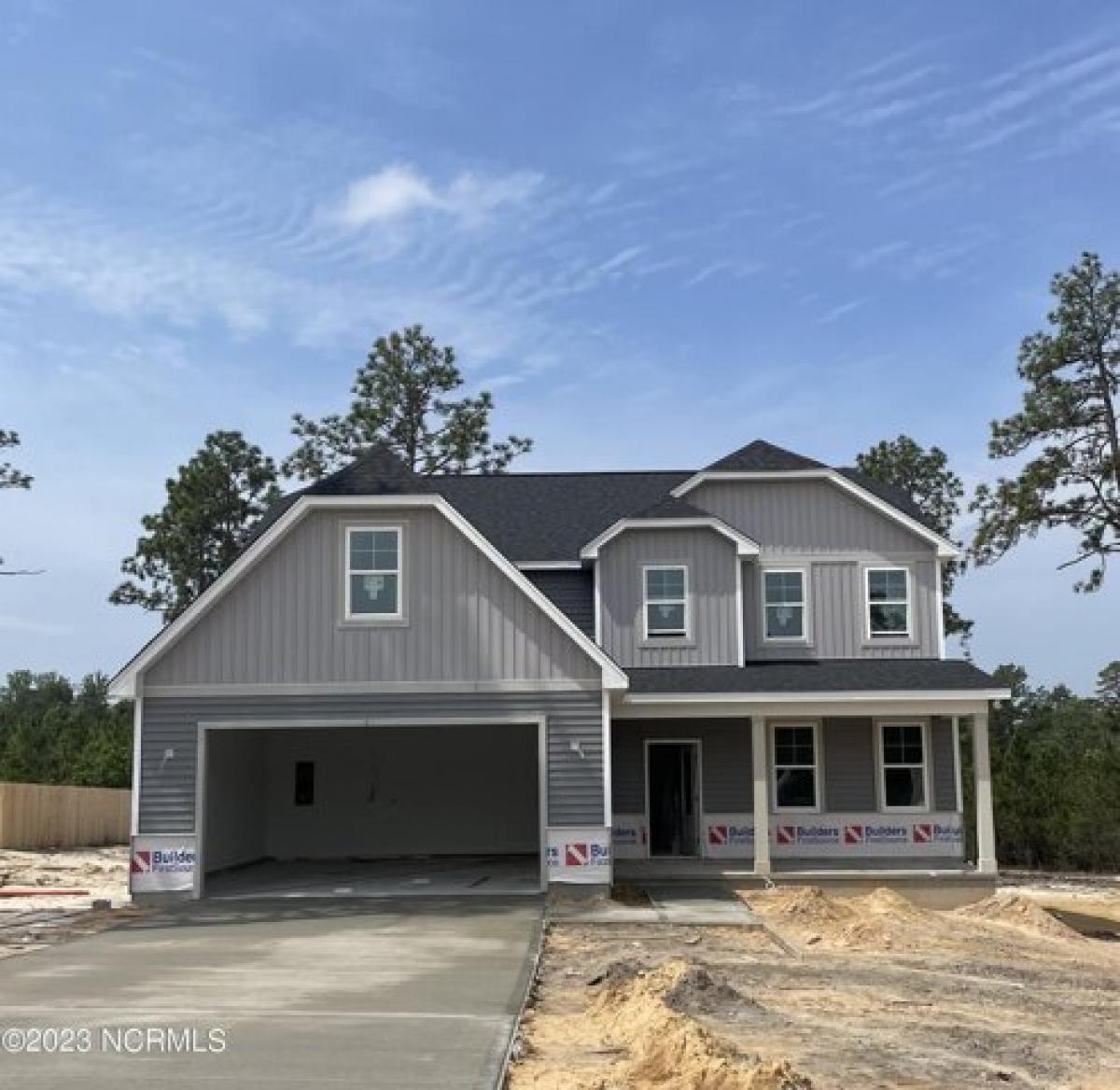 Picture of Home For Sale in West End, North Carolina, United States